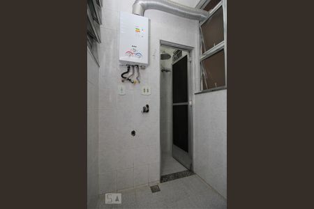 Apartamento à venda com 75m², 2 quartos e 1 vagaÁrea de Serviço