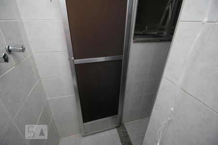 Apartamento à venda com 75m², 2 quartos e 1 vagaBanheiro de Serviço