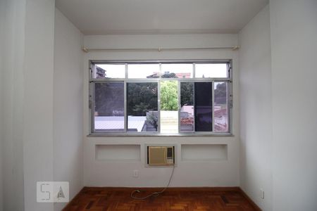 Quarto 1 de apartamento à venda com 2 quartos, 75m² em Botafogo, Rio de Janeiro