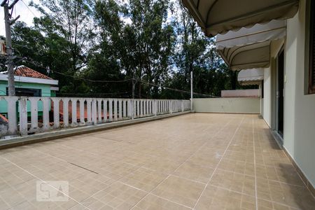 Casa à venda com 230m², 3 quartos e 8 vagasSacada dos Quarto