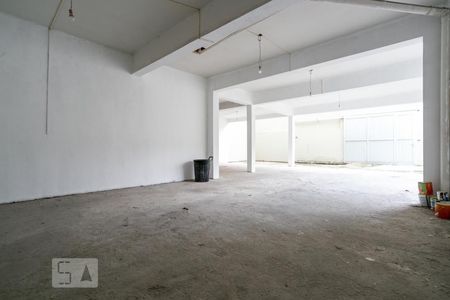 Casa à venda com 230m², 3 quartos e 8 vagasGaragem (Parte Inferior)
