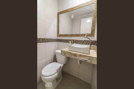 Lavabo de casa de condomínio para alugar com 3 quartos, 125m² em Pechincha, Rio de Janeiro