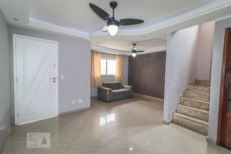 Sala de casa de condomínio para alugar com 3 quartos, 125m² em Pechincha, Rio de Janeiro