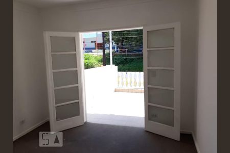 Casa para alugar com 211m², 3 quartos e 1 vagavaranda