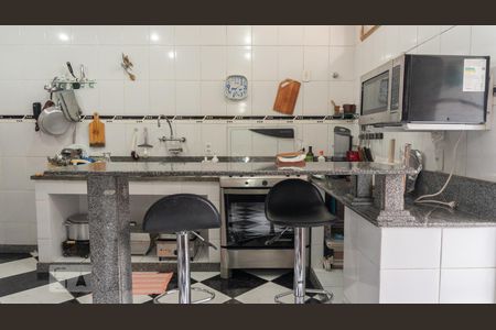 Apartamento à venda com 100m², 2 quartos e 1 vagaCozinha