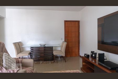 Apartamento à venda com 100m², 2 quartos e 1 vagaSala