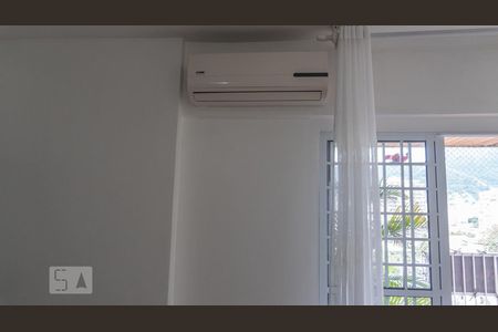 Apartamento à venda com 100m², 2 quartos e 1 vagaSala