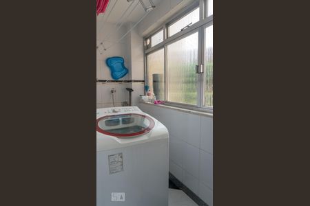 Apartamento à venda com 100m², 2 quartos e 1 vagaÁrea de Serviço