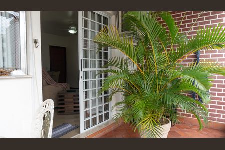 Apartamento à venda com 100m², 2 quartos e 1 vagaVaranda