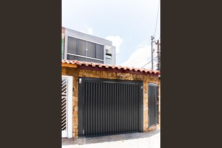 Casa à venda com 110m², 3 quartos e 3 vagas Casa à venda com 110m², 3 quartos e 3 vagasFachada