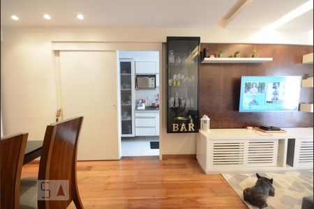 Sala de apartamento para alugar com 2 quartos, 72m² em Freguesia de Jacarepaguá, Rio de Janeiro