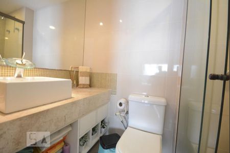 Apartamento para alugar com 72m², 2 quartos e 1 vaga Apartamento para alugar com 72m², 2 quartos e 1 vagaBanheiro Suíte