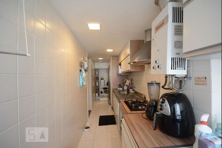 Apartamento para alugar com 72m², 2 quartos e 1 vaga Apartamento para alugar com 72m², 2 quartos e 1 vagaCozinha e Área de Serviço