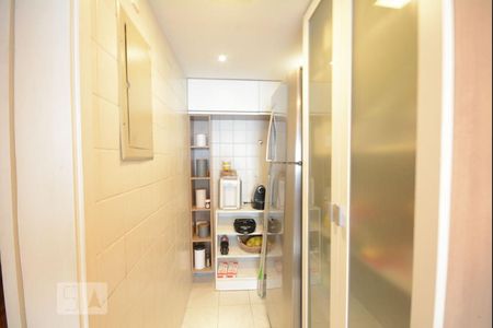 Apartamento para alugar com 72m², 2 quartos e 1 vaga Apartamento para alugar com 72m², 2 quartos e 1 vagaCozinha e Área de Serviço