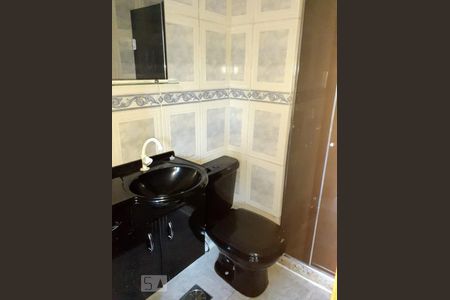 Banheiro de apartamento à venda com 2 quartos, 55m² em Fonseca, Niterói