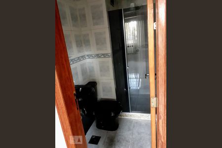 Banheiro de apartamento à venda com 2 quartos, 55m² em Fonseca, Niterói