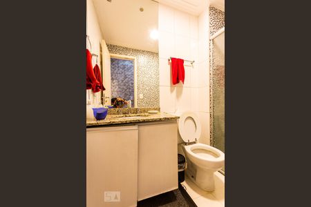 Apartamento à venda com 170m², 4 quartos e 3 vagas Apartamento à venda com 170m², 4 quartos e 3 vagasBanheiro