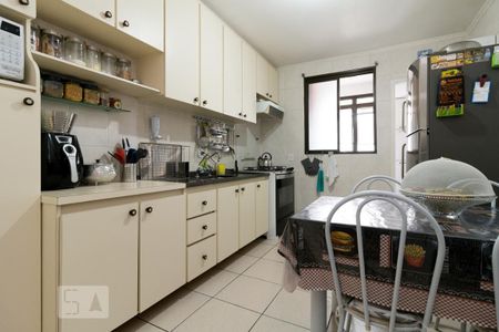 Apartamento à venda com 80m², 3 quartos e 1 vaga Apartamento à venda com 80m², 3 quartos e 1 vagaCozinha