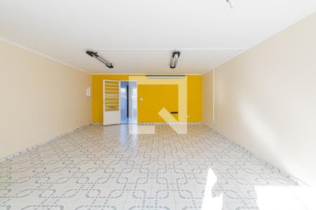 Casa à venda com 230m², 3 quartos e 4 vagas Casa à venda com 230m², 3 quartos e 4 vagasGaragem