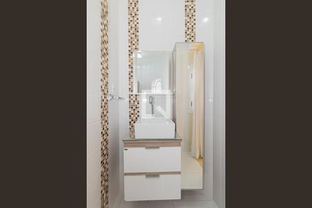 Casa à venda com 230m², 3 quartos e 4 vagas Casa à venda com 230m², 3 quartos e 4 vagasBanheiro da Suíte
