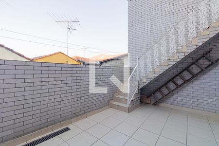 Casa à venda com 230m², 3 quartos e 4 vagas Casa à venda com 230m², 3 quartos e 4 vagasQuintal