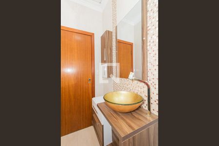 Casa à venda com 230m², 3 quartos e 4 vagas Casa à venda com 230m², 3 quartos e 4 vagasBanheiro