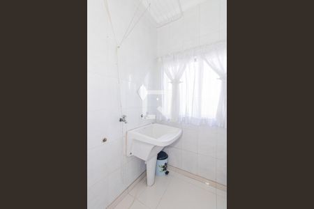 Casa à venda com 230m², 3 quartos e 4 vagas Casa à venda com 230m², 3 quartos e 4 vagasÁrea de Serviço