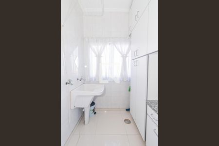 Casa à venda com 230m², 3 quartos e 4 vagas Casa à venda com 230m², 3 quartos e 4 vagasÁrea de Serviço