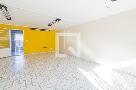 Casa à venda com 230m², 3 quartos e 4 vagas Casa à venda com 230m², 3 quartos e 4 vagasGaragem