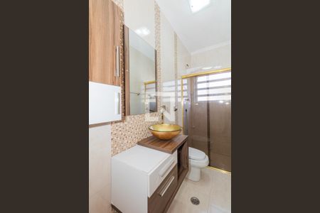 Casa à venda com 230m², 3 quartos e 4 vagas Casa à venda com 230m², 3 quartos e 4 vagasBanheiro