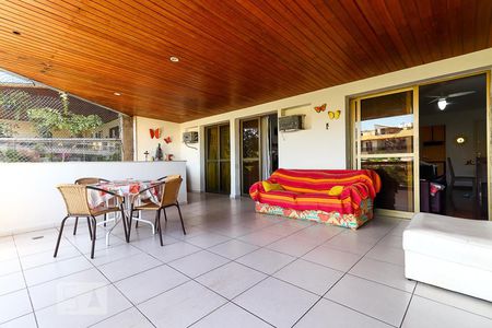 Apartamento à venda com 100m², 3 quartos e 1 vaga