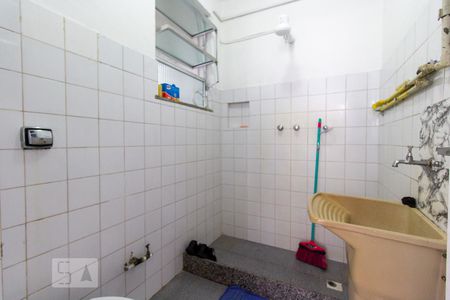 Banheiro de kitnet/studio à venda com 1 quarto, 35m² em Botafogo, Rio de Janeiro