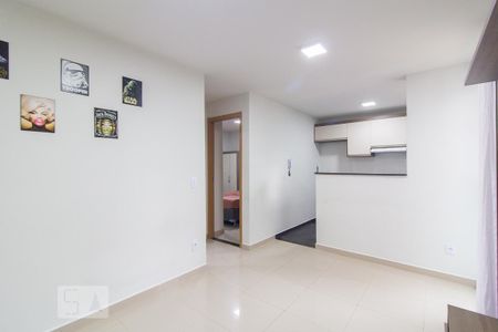 Apartamento para alugar com 2 quartos, 40m² em Pinheirinho, Curitiba