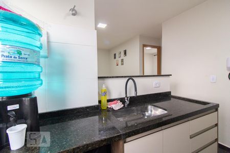 Cozinha de apartamento para alugar com 2 quartos, 40m² em Pinheirinho, Curitiba