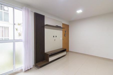 Sala de apartamento para alugar com 2 quartos, 40m² em Pinheirinho, Curitiba