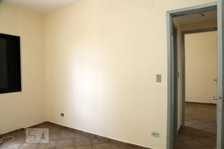 Quarto 2 de apartamento para alugar com 2 quartos, 54m² em Jardim Monte Alegre, Taboão da Serra