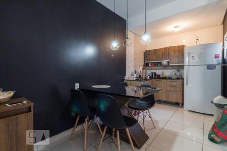 Sala/Cozinha de casa para alugar com 2 quartos, 78m² em Jardim Carvalho, Porto Alegre