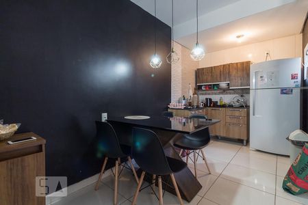 Sala/Cozinha de casa à venda com 2 quartos, 78m² em Jardim Carvalho, Porto Alegre