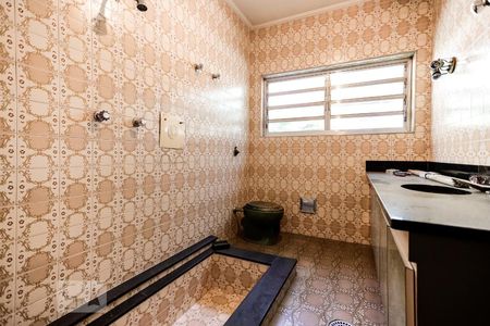 Casa à venda com 285m², 3 quartos e 10 vagasBanheiro