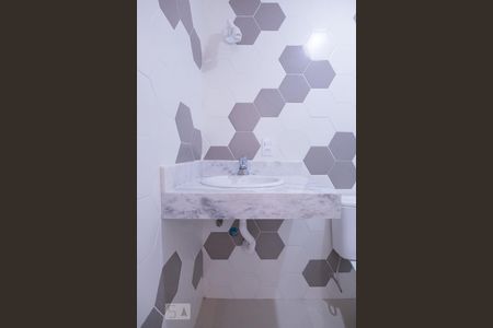 Apartamento à venda com 70m², 3 quartos e 1 vaga Apartamento à venda com 70m², 3 quartos e 1 vagaBanheiro Social