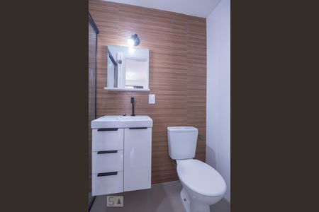 Apartamento à venda com 70m², 3 quartos e 1 vaga Apartamento à venda com 70m², 3 quartos e 1 vagaBanheiro Suíte