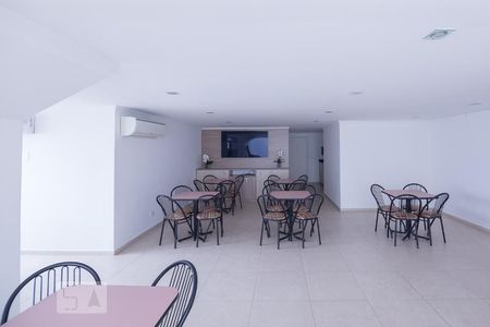Apartamento à venda com 70m², 3 quartos e 1 vaga Apartamento à venda com 70m², 3 quartos e 1 vagaSalão de Festas