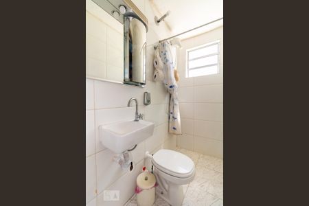 Casa à venda com 193m², 3 quartos e 3 vagasBanheiro