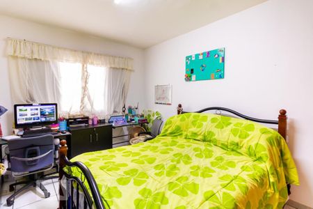 Casa à venda com 193m², 3 quartos e 3 vagasSuíte