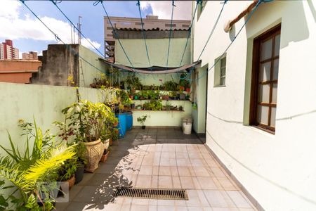 Casa à venda com 193m², 3 quartos e 3 vagasQuintal