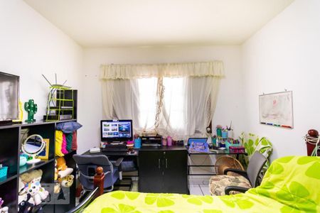 Casa à venda com 193m², 3 quartos e 3 vagasSuíte