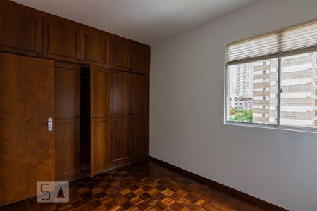Quarto  de apartamento à venda com 1 quarto, 40m² em Funcionários, Belo Horizonte