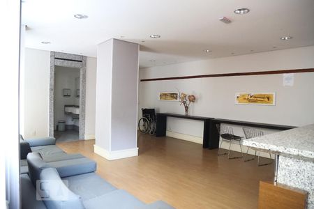 Apartamento à venda com 74m², 3 quartos e 1 vaga Apartamento à venda com 74m², 3 quartos e 1 vagaÁrea comum - Salão de festas