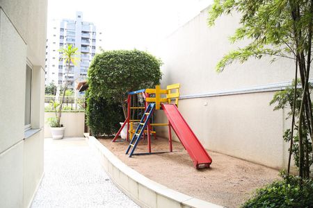 Apartamento à venda com 74m², 3 quartos e 1 vaga Apartamento à venda com 74m², 3 quartos e 1 vagaÁrea Comum - Playground