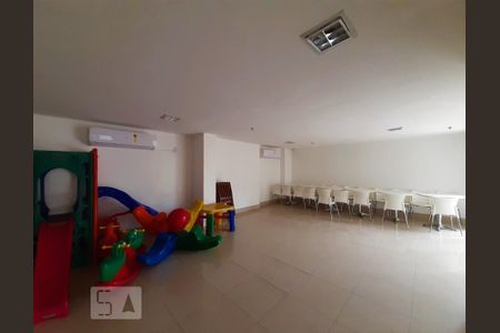 Apartamento à venda com 60m², 2 quartos e 1 vaga Apartamento à venda com 60m², 2 quartos e 1 vagaÁrea comum - Salão de festas